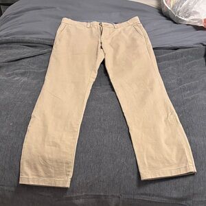 Vineyard Vines Khaki Pants